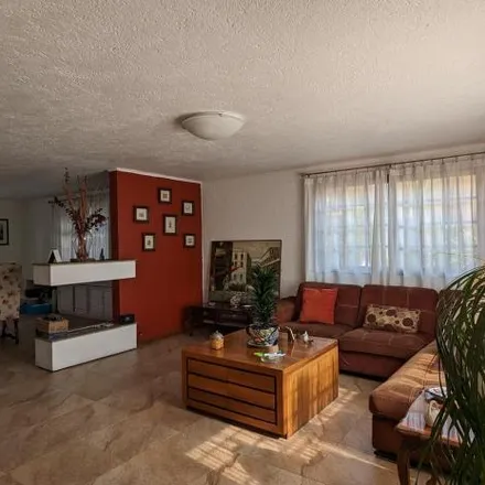 Rent this 3 bed house on unnamed road in San Salvador Tizatlalli, 16600 Metepec
