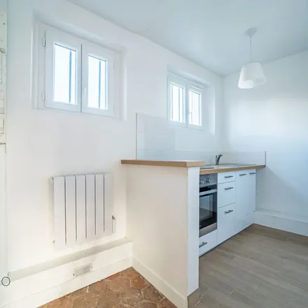 Rent this 2 bed apartment on Comptoir Immobilier de France in Rue du Puech, 30310 Vergèze