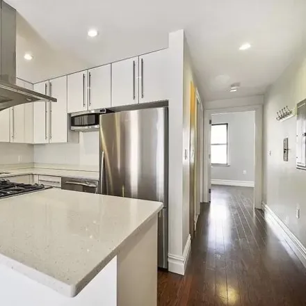 Image 3 - 1569 2nd Avenue, New York, NY 10028, USA - House for rent