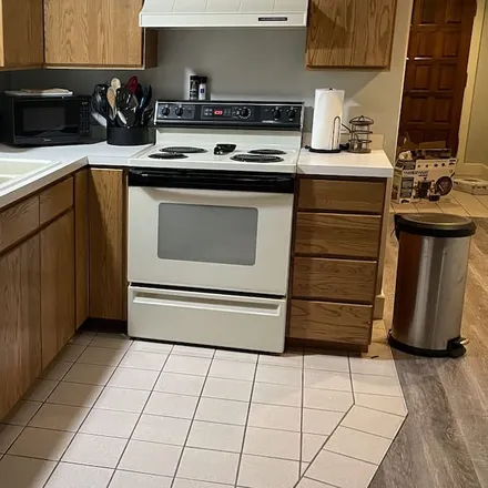 Rent this 2 bed apartment on Yakima