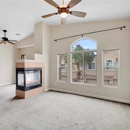 Image 9 - 1103 Sheer Paradise Lane, Henderson, NV 89002, USA - Townhouse for sale