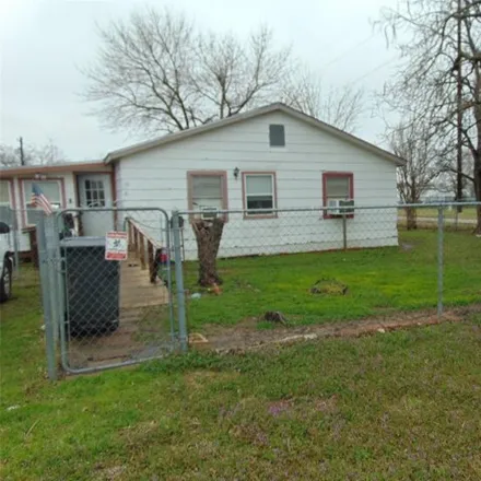 Buy this 2 bed house on Commerce Street Northeast in Ardmore, OK 73401