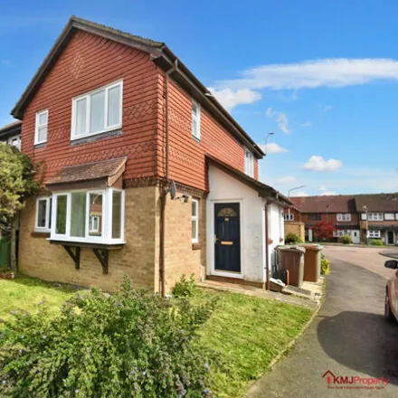 Buy this 1 bed duplex on The Shires in Paddock Wood, TN12 6YD