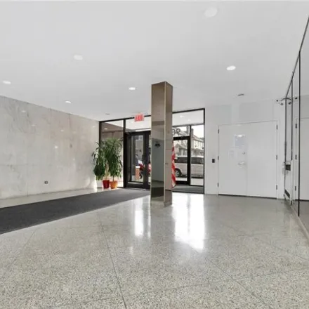 Image 2 - South View Apartments, 90-11 35th Avenue, New York, NY 11372, USA - Apartment for sale