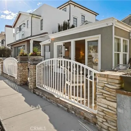 Image 3 - 311 Montero Avenue, Newport Beach, CA 92661, USA - House for sale