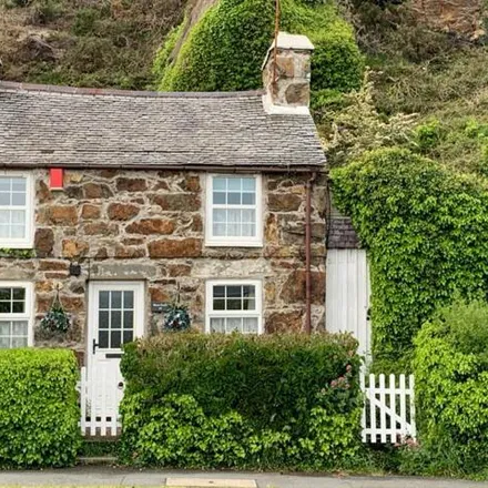 Buy this 3 bed house on Abererch Road in Pwllheli, Gwynedd
