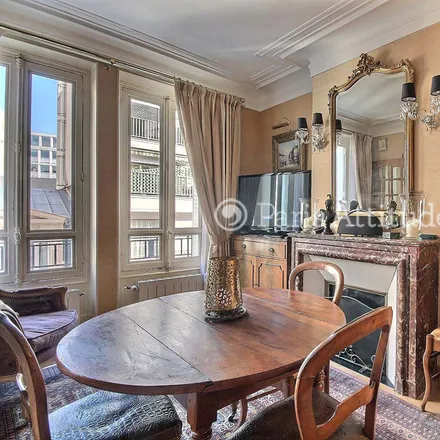 Image 9 - 10 Rue Cortambert, 75116 Paris, France - Duplex for rent