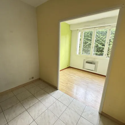 Rent this 1 bed apartment on 27 Rue Carnot in 95300 Pontoise, France