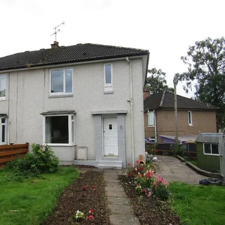 Rent this 3 bed townhouse on The Grove in Dumfries, DG1 1TW