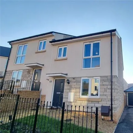 Buy this 3 bed duplex on unnamed road in Woolvers Hill, BS29 6EN