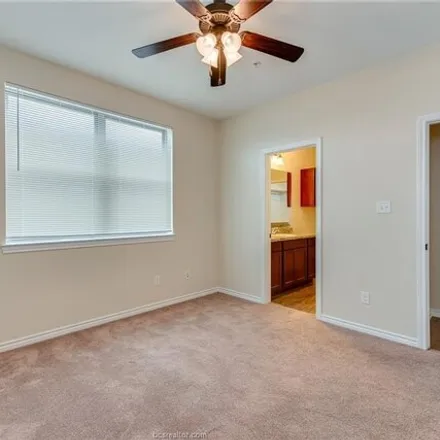Image 7 - 2121 Dartmouth Street, College Station, TX 77840, USA - Condo for rent