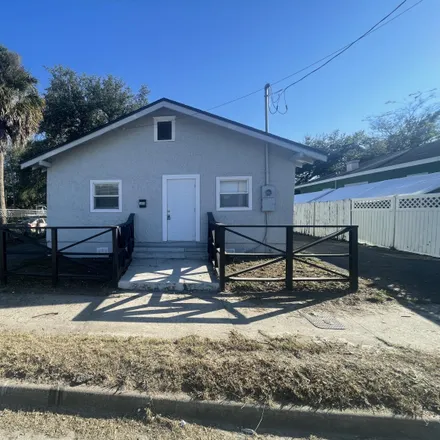 Buy this 3 bed house on 1640 East 8th Street in Jacksonville, FL 32206