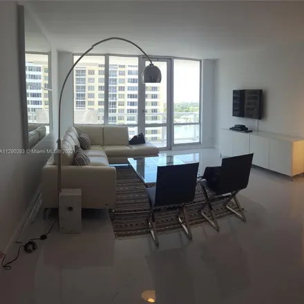 Image 4 - Collins Avenue Service Road, Miami Beach, FL 33140, USA - Apartment for rent