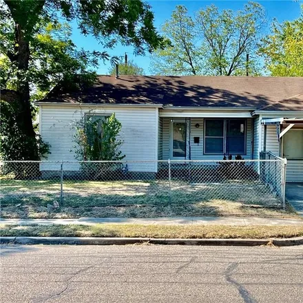 Buy this 2 bed house on 1925 Connally Street in Waco, TX 76711