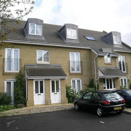 Rent this 1 bed apartment on Fulmar Close in London, KT5 8RF