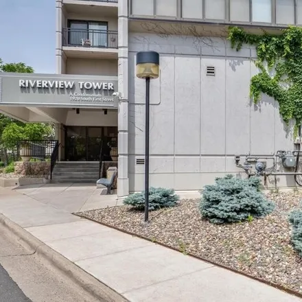 Buy this 1 bed condo on Riverview Tower in South 1st Street, Minneapolis