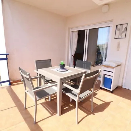 Rent this 2 bed apartment on calle Colón in 03189 Orihuela, Spain