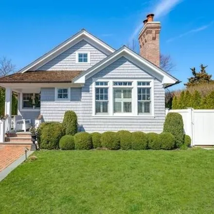 Rent this 3 bed house on 5 Ridge Drive in Noyack, Suffolk County