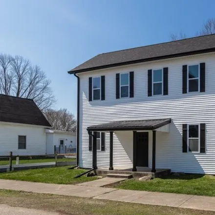 Buy this 3 bed house on 237 East 3rd Street in Carthage, Rush County