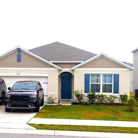 Buy this 4 bed house on Carnostie Road in Winter Haven, FL 33884