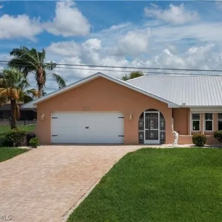 Buy this 3 bed house on 907 SE 17th St in Cape Coral, Florida