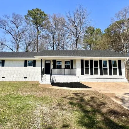 Buy this 3 bed house on 2648 Valley View Drive in Dalton, GA 30740
