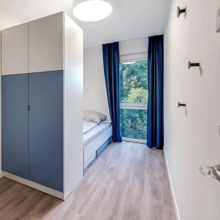 Rent this 5 bed room on Rathenaustraße 27 in 12459 Berlin, Germany