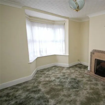 Image 3 - North East Road, Southampton, SO19 8AF, United Kingdom - Townhouse for sale