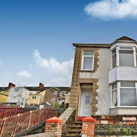 Rent this 3 bed townhouse on Alexandra Terrace in Mountain Ash, CF45 4LD