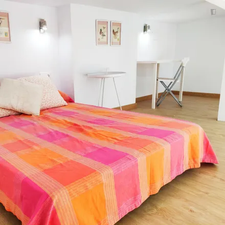 Image 5 - Carrer de Vidal Canelles, 21, 46011 Valencia, Spain - Apartment for rent