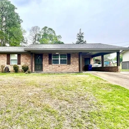 Buy this 3 bed house on 951 West Congress Street in Brookhaven, MS 39601