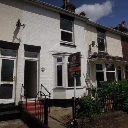 Rent this 2 bed townhouse on 15 Norman Road in Southampton, SO15 1JL