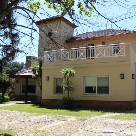 Rent this 3 bed house on Avenida Venancio Castro in Villa Morra, 1633 Pilar