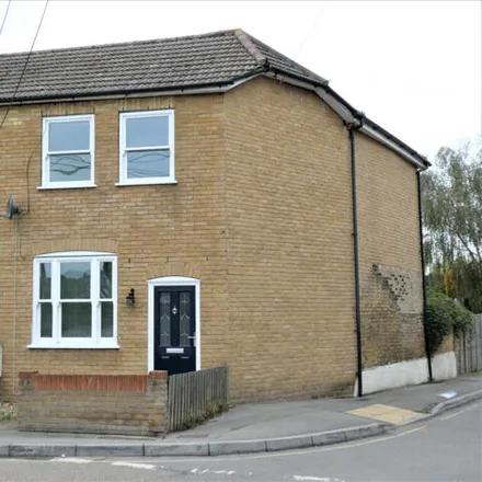Rent this 2 bed duplex on Railway Tavern in Chequers Street, Lower Higham