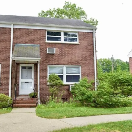 Rent this 2 bed house on 13 Plaza Road in Warren Point, Fair Lawn