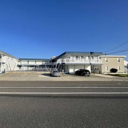 Buy this 2 bed condo on 417 East 13th Avenue in North Wildwood, Cape May County