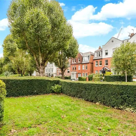 Rent this 3 bed apartment on 23 Bracknell Gardens in London, NW3 7ED