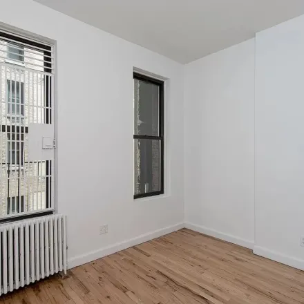 Image 7 - 266 East 78th Street, New York, NY 10075, USA - Apartment for rent
