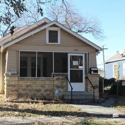 Buy this 2 bed house on 303 West 12th Street in Junction City, KS 66441