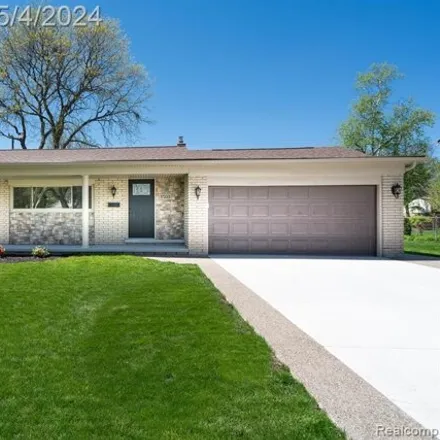 Buy this 3 bed house on 17351 Westbrook Drive in Livonia, MI 48152