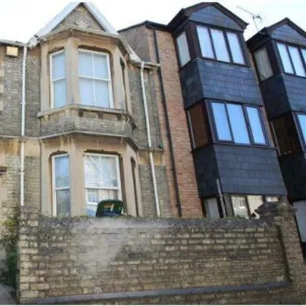 Rent this 6 bed duplex on Bartlemas Lane in Oxford, OX4 2AJ