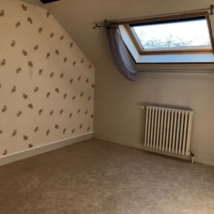 Rent this 3 bed apartment on 11 Rue Guillaume le Conquérant in 61300 L'Aigle, France