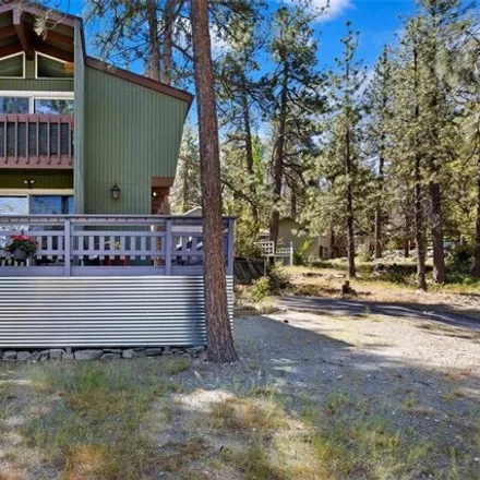 Buy this 2 bed house on 5594 Juniper Drive in Wrightwood, CA 92397