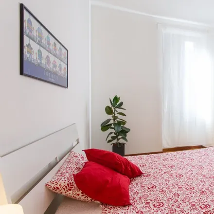 Image 3 - Via Monte Nevoso, 14, 20134 Milan MI, Italy - Room for rent