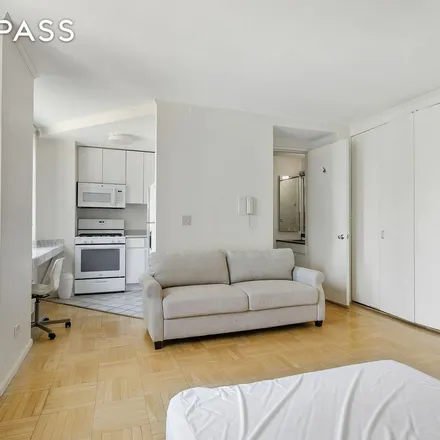 Rent this 1 bed apartment on 236 East 47th Street in New York, NY 10017