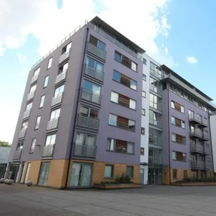 Rent this 2 bed room on Dakota Building in Deals Gateway, London