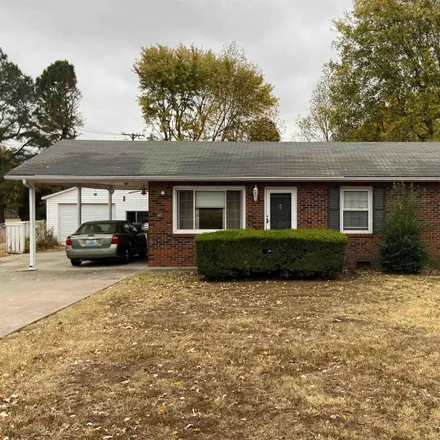 Buy this 3 bed house on 408 Faye Drive in Ledbetter, Livingston County