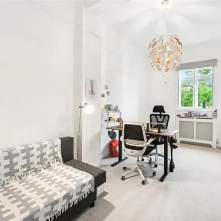 Image 5 - 23 Woodstock Grove, London, W12 8LE, United Kingdom - Room for rent