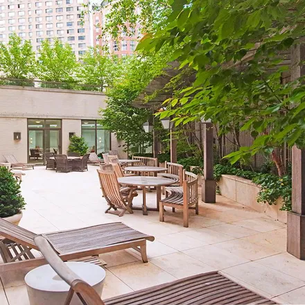 Rent this 3 bed apartment on 29 West 65th Street in New York, NY 10023