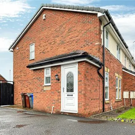 Buy this 3 bed townhouse on Mapledon Road in Manchester, M9 4QG